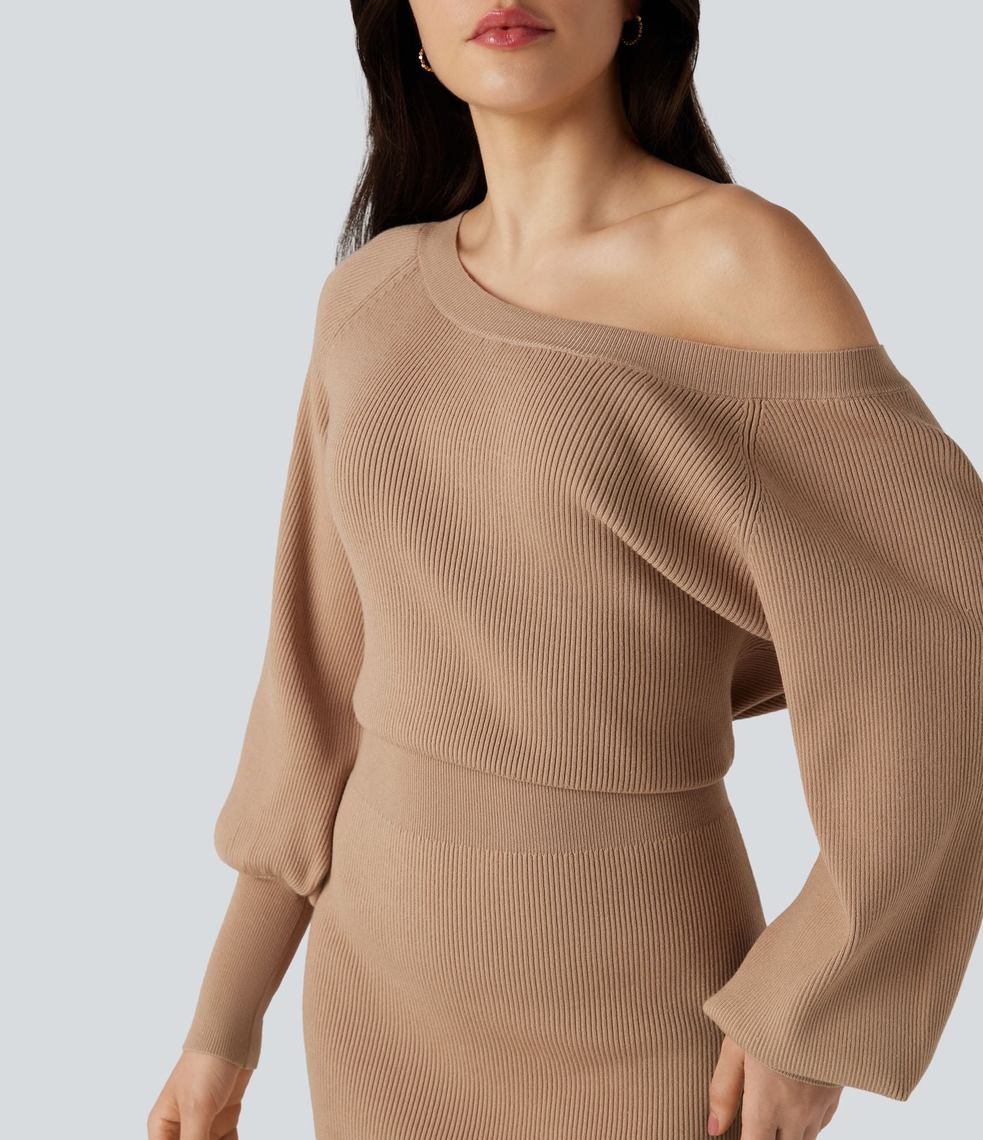 Robe pull mini moulante col bateau manches longues