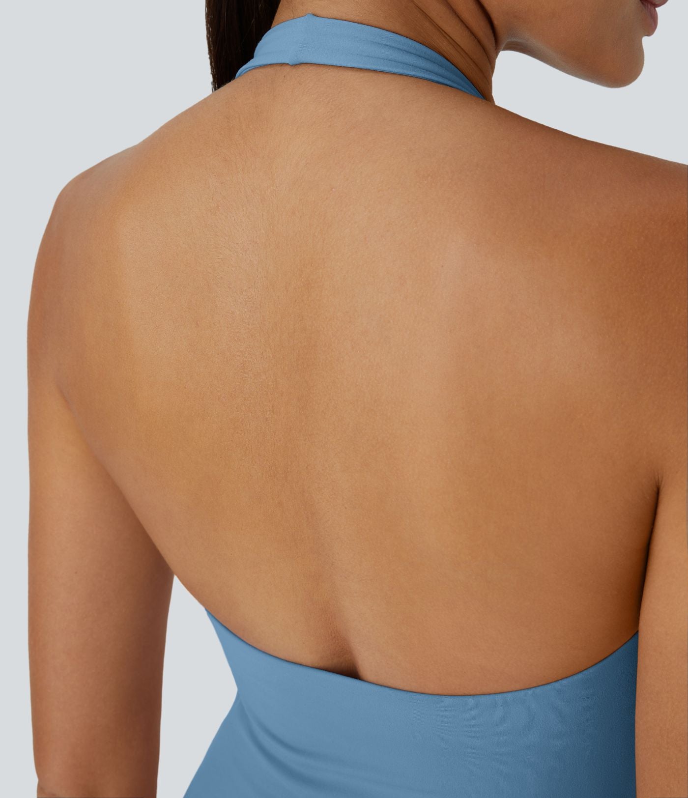 Softlyzero™ Plush Robe Sport Mini 2-en-1 à Poches Dos Nu et Col Halter