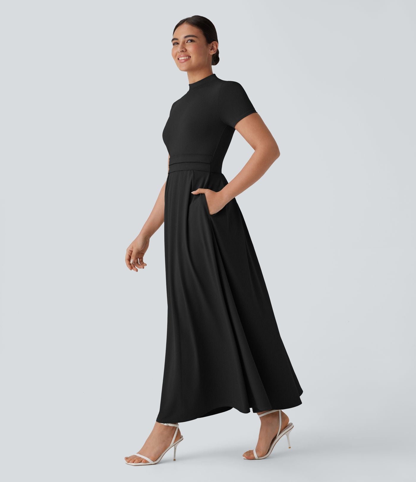 Robe longue décontractée à col montant, manches courtes et poches latérales