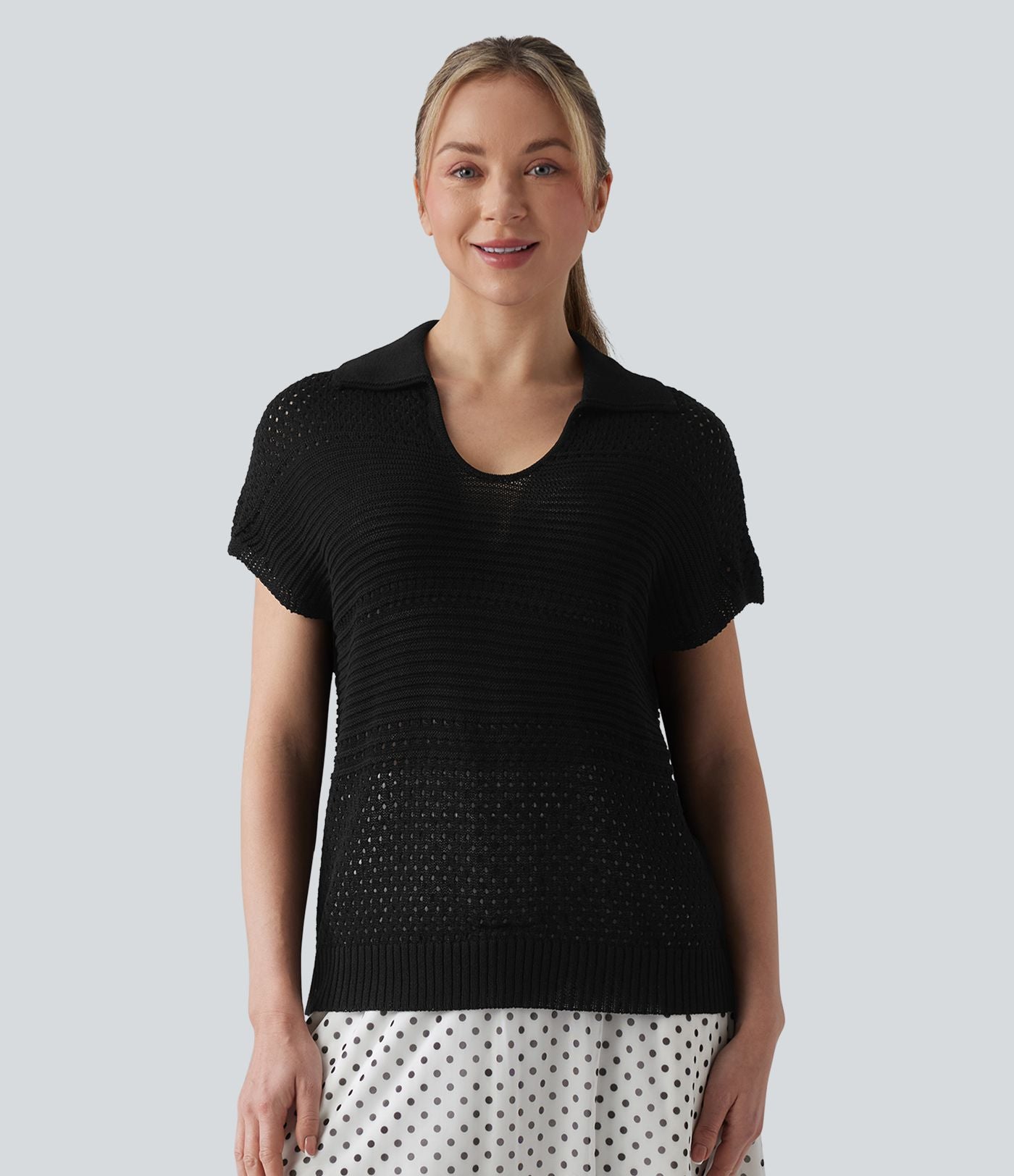 Pull resort col V manches chauve-souris courtes crochet