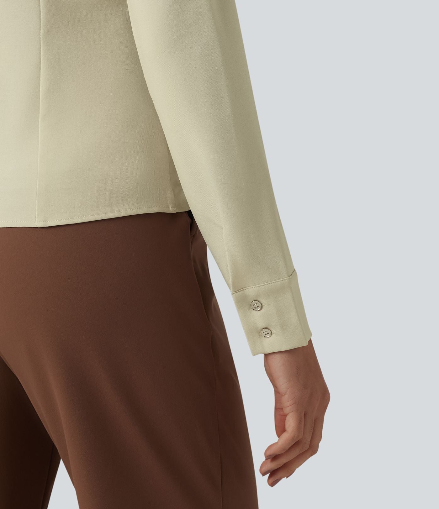 Chemise tailleur à col et manches longues avec braguette boutonnée