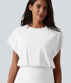 Robe de sport mini de yoga SoftlyZero™ Airy 2-en-1 effet frais InstantCool col rond à manches courtes, demi-zip et poches, accès facile Easy Peasy