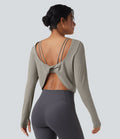 Top de sport yoga SoftlyZero™ QuickDry 2-en-1 dos nu torsadé manches longues avec trous pouces