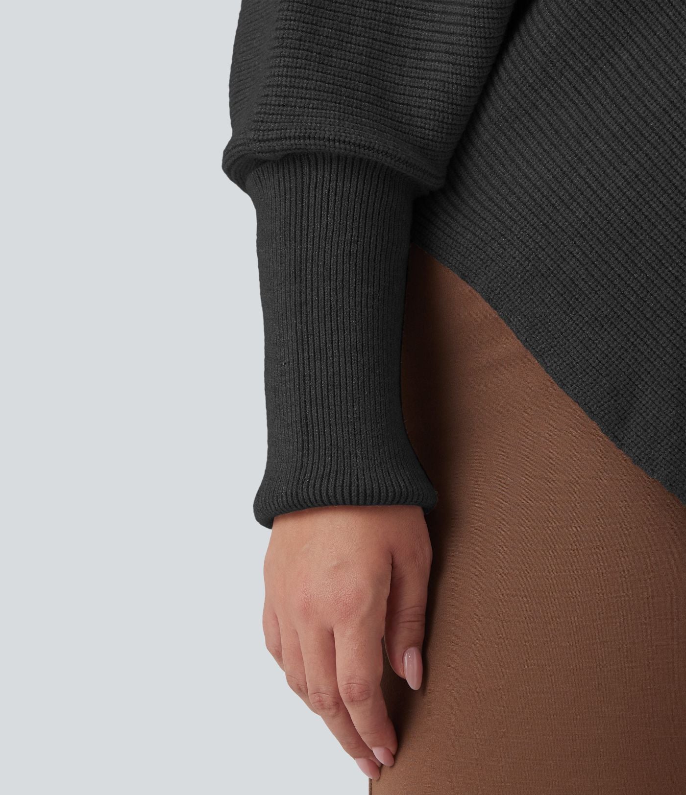 Pull grande taille col montant manches longues à ourlet asymétrique
