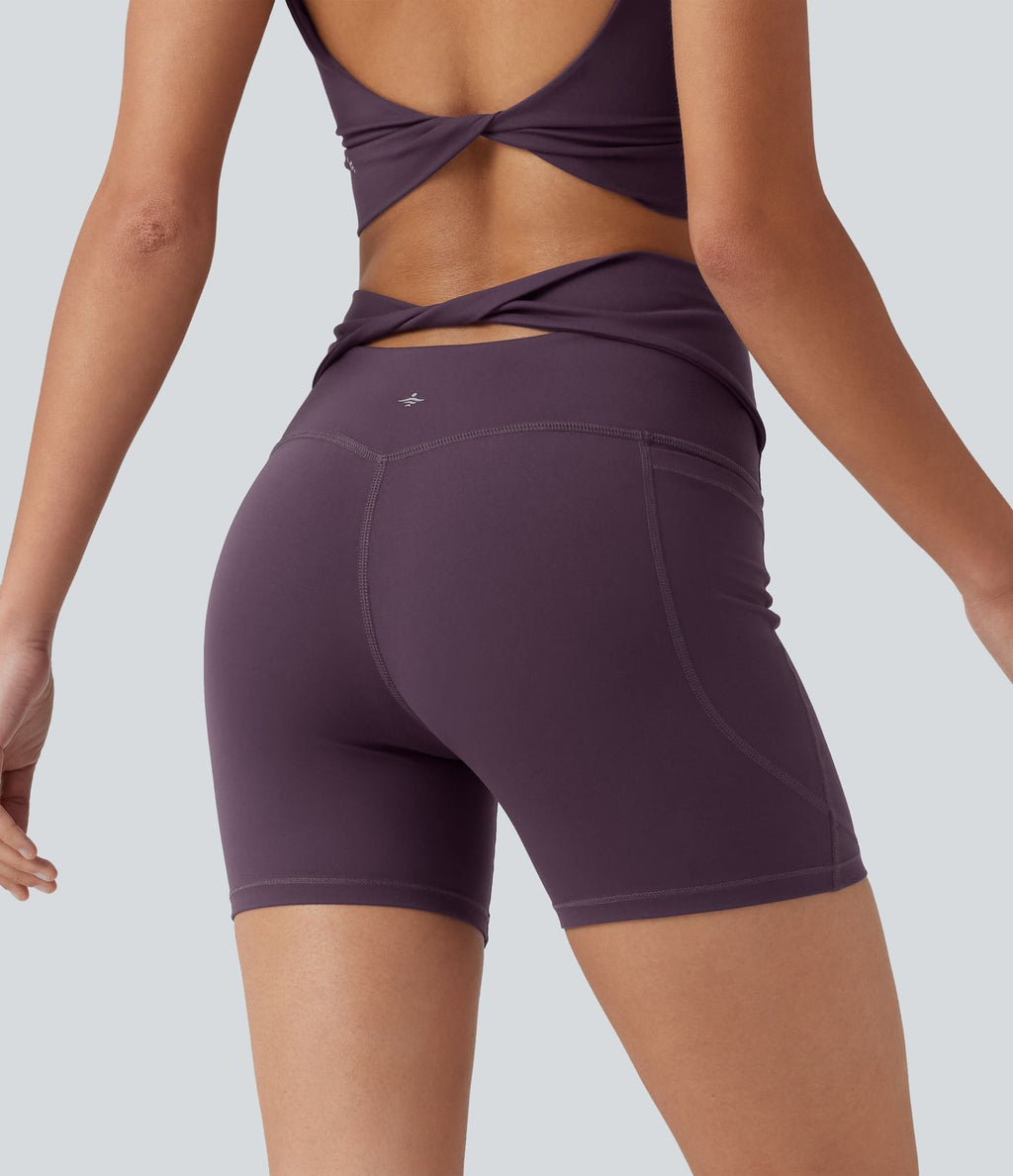 Short biker de yoga Halara UltraSculpt™ taille haute avec détail torsadé au dos, poches, 12,5 cm