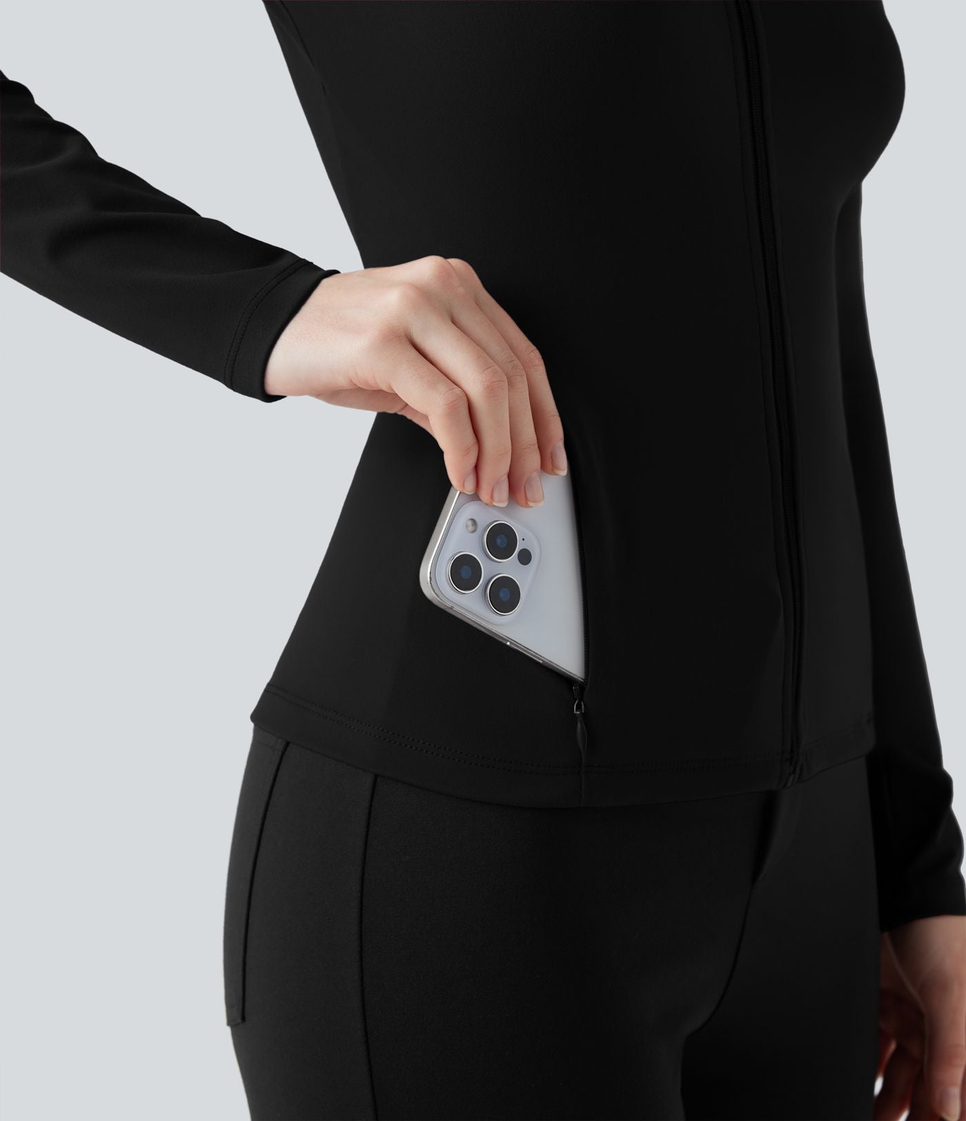 Veste de travail à décolleté en V, manches longues et zip avec poches SoftlyZero™