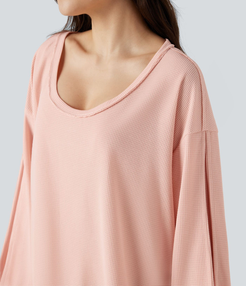Sweat-shirt gaufré col échancré manches longues