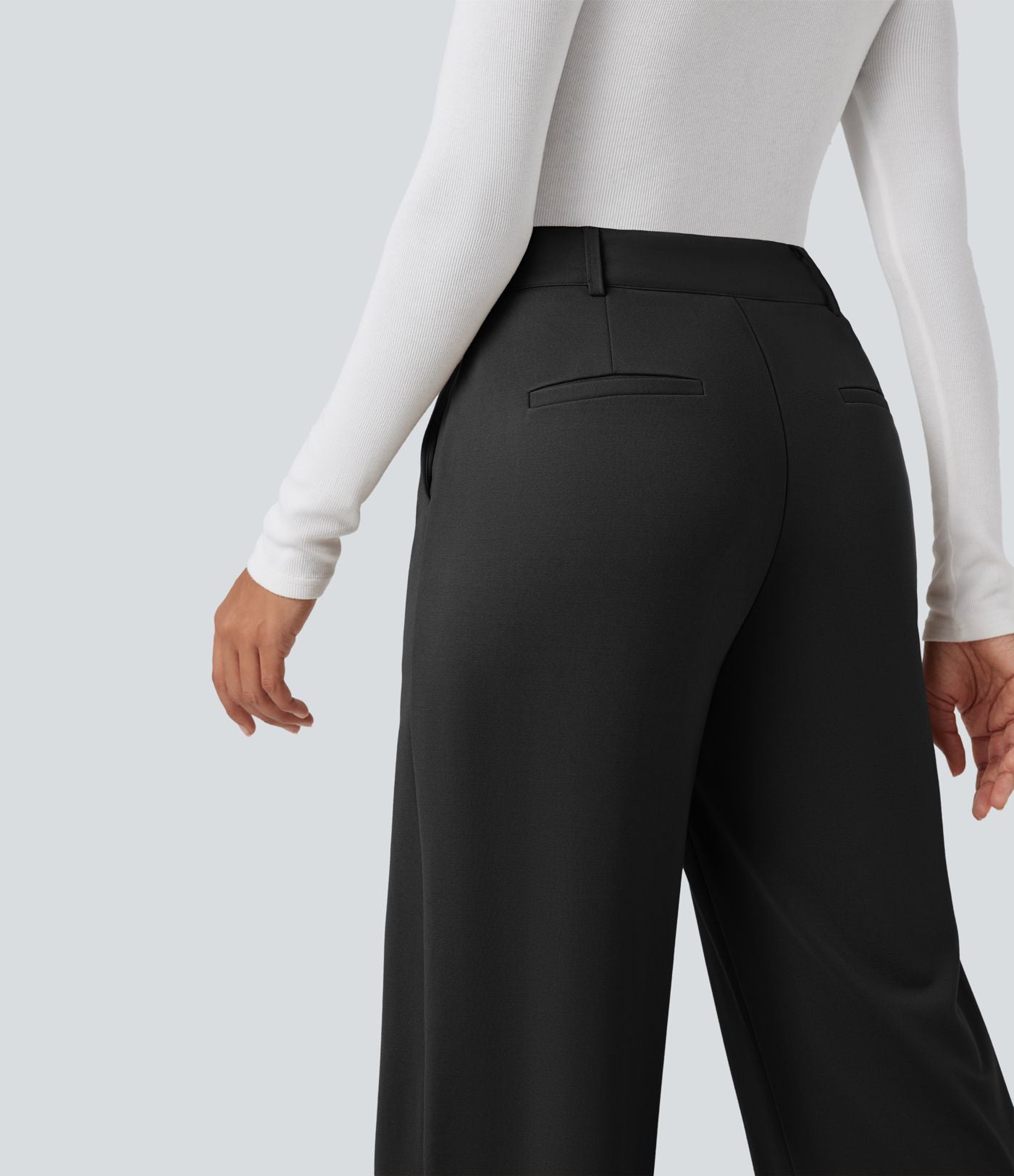 Pantalon tailleur coupe droite taille haute avec poches