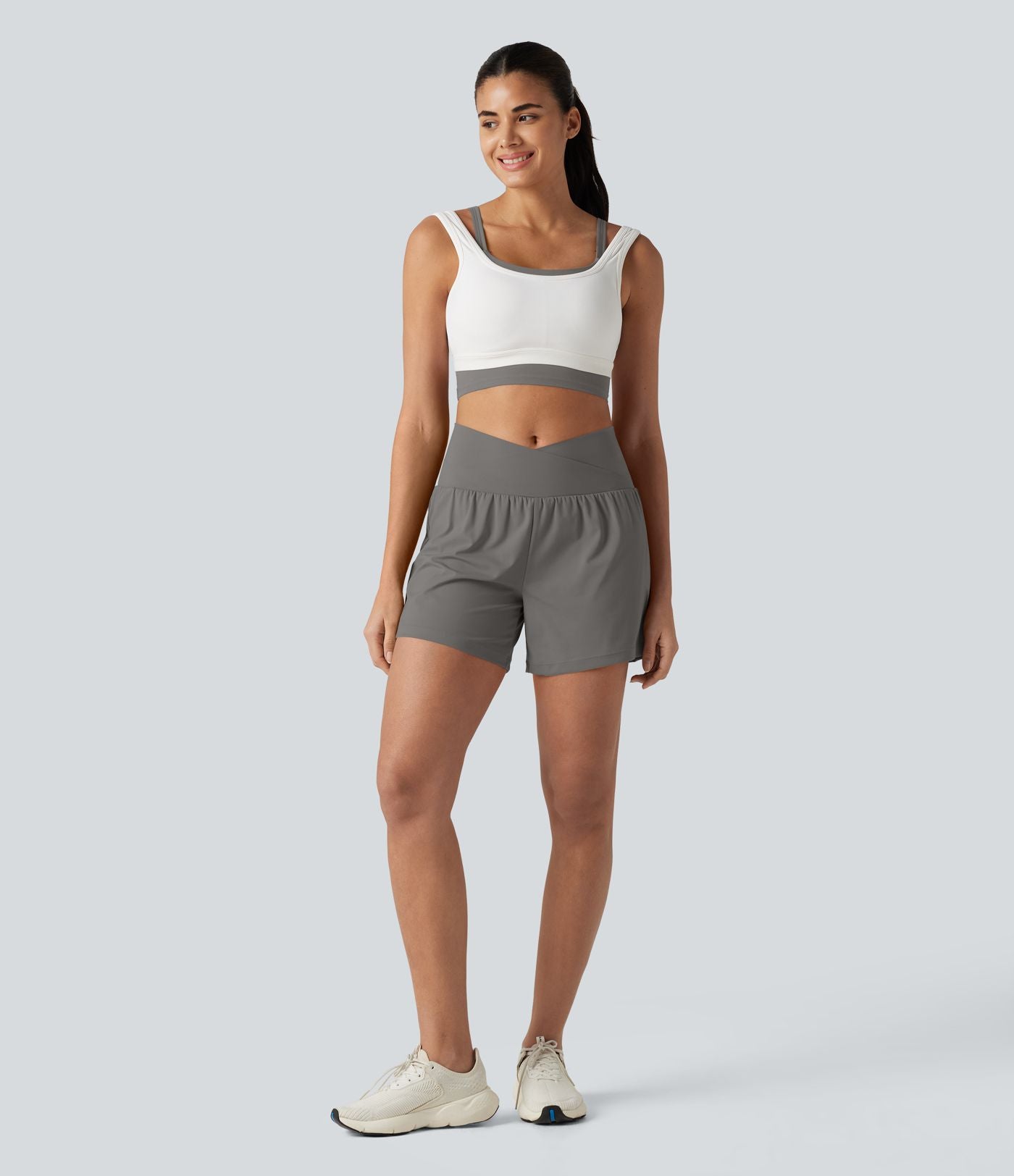 Short de yoga SoftlyZero™ Airy croisé taille haute 2-en-1 effet frais InstantCool 12,5 cm avec poches