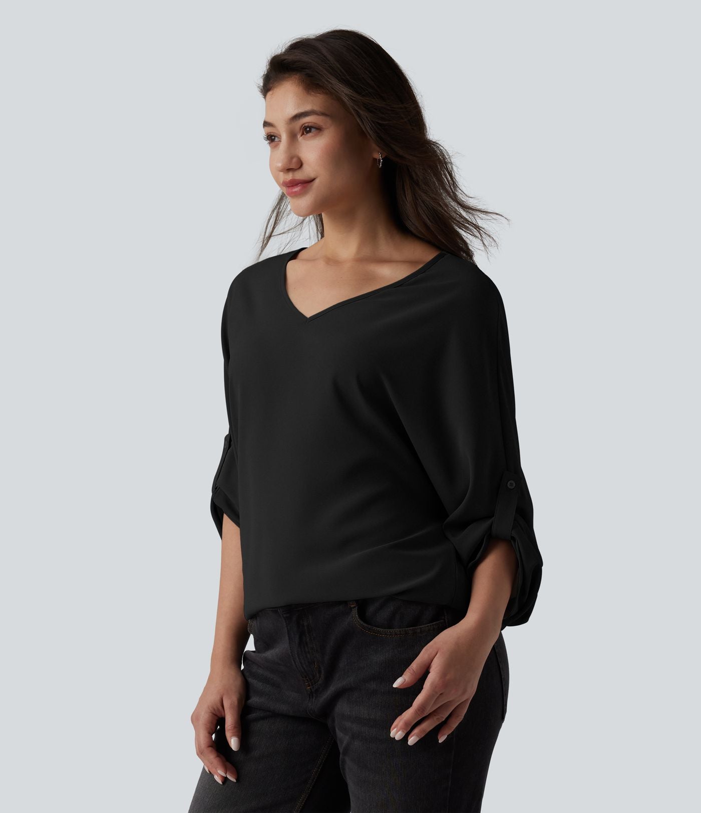 Blouse esprit bureau défroissage facile, col V et manches longues
