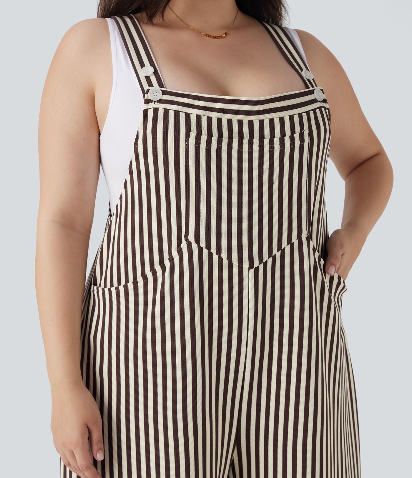 Salopette de séjour grande taille tissu gaufré rayée à bretelles ajustables avec boutons et multiples poches