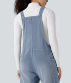 Salopette décontractée Halara Flex™ en denim extensible délavé, col V et poches latérales
