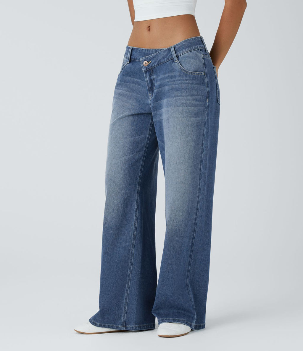 Halara Flex™ Jean large asymétrique taille basse avec bouton, fermeture éclair et poches multiples, délavé et extensible en maille