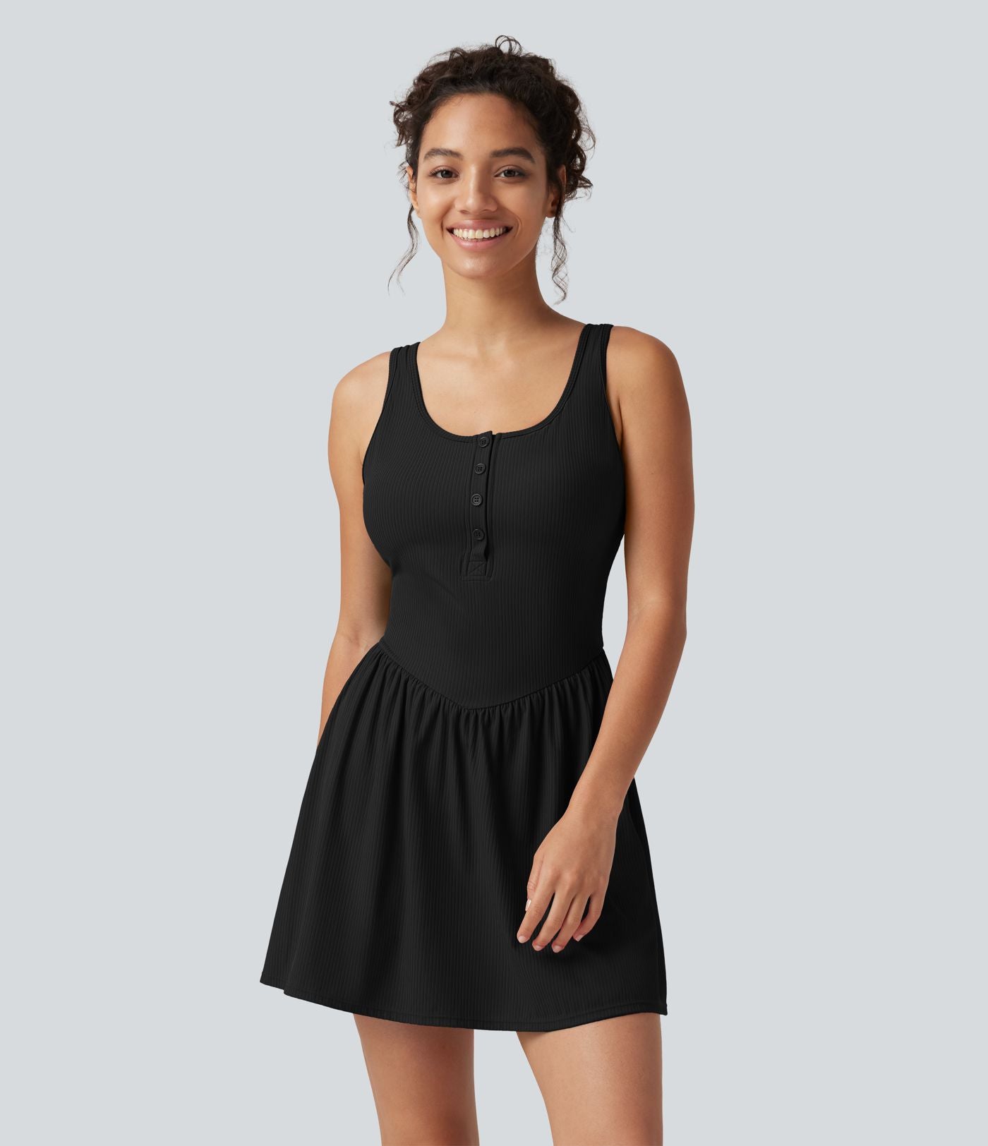Robe mini de tennis Active Dress côtelée à col tunisien, poches et accès facile Easy Peasy