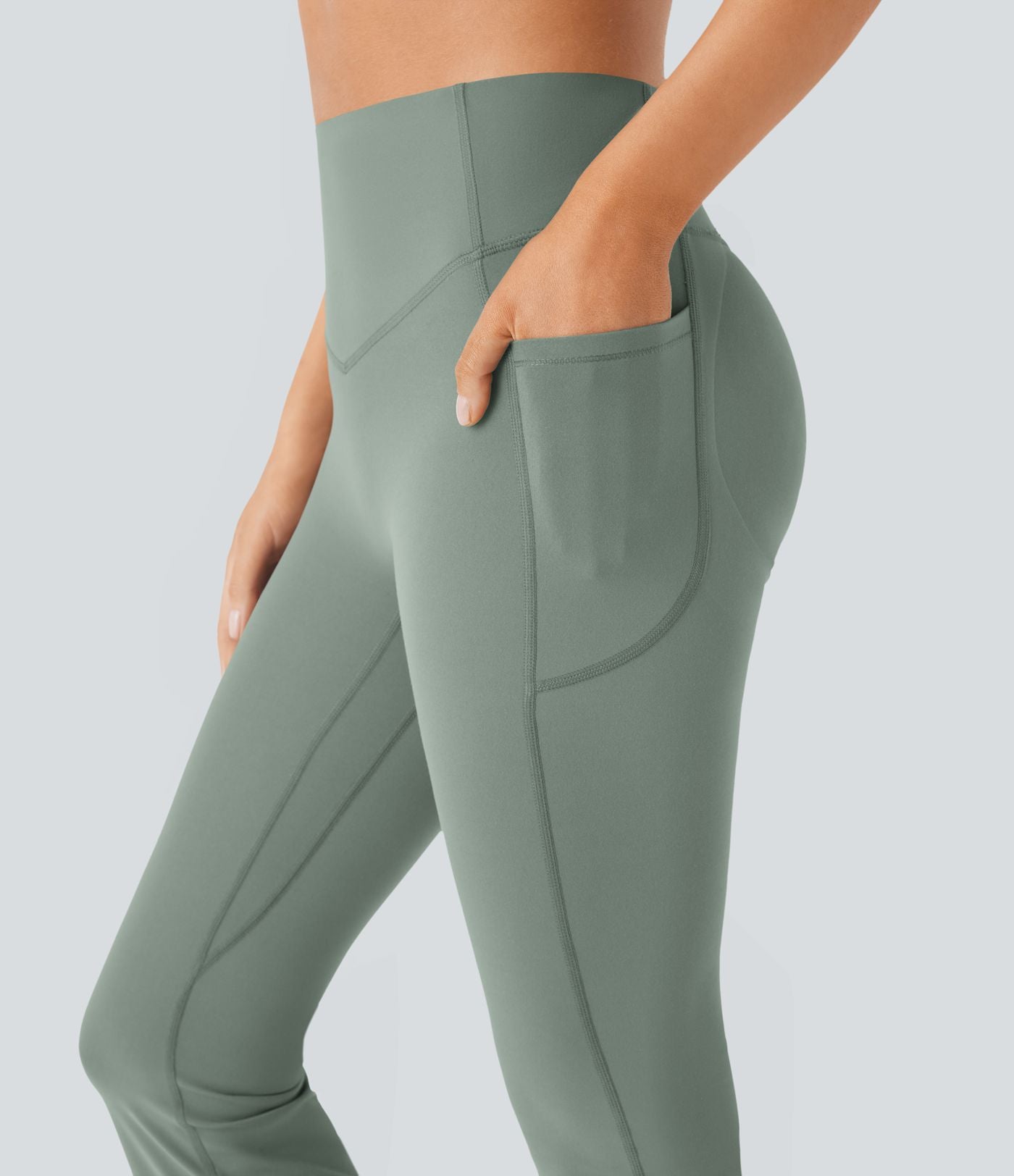 Pantalon de yoga à coupe bootcut gainant galbant taille haute avec effet scrunch et poches Halara UltraSculpt™