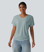 T-shirt décontracté uni à manches courtes, col V et fronces