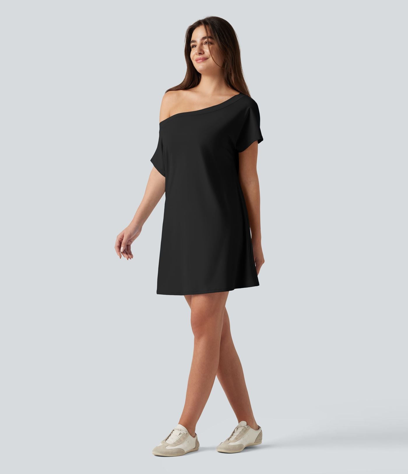 Robe courte décontractée SoftlyZero™ Airy à une épaule manches courtes avec brassière intégrée effet frais InstantCool