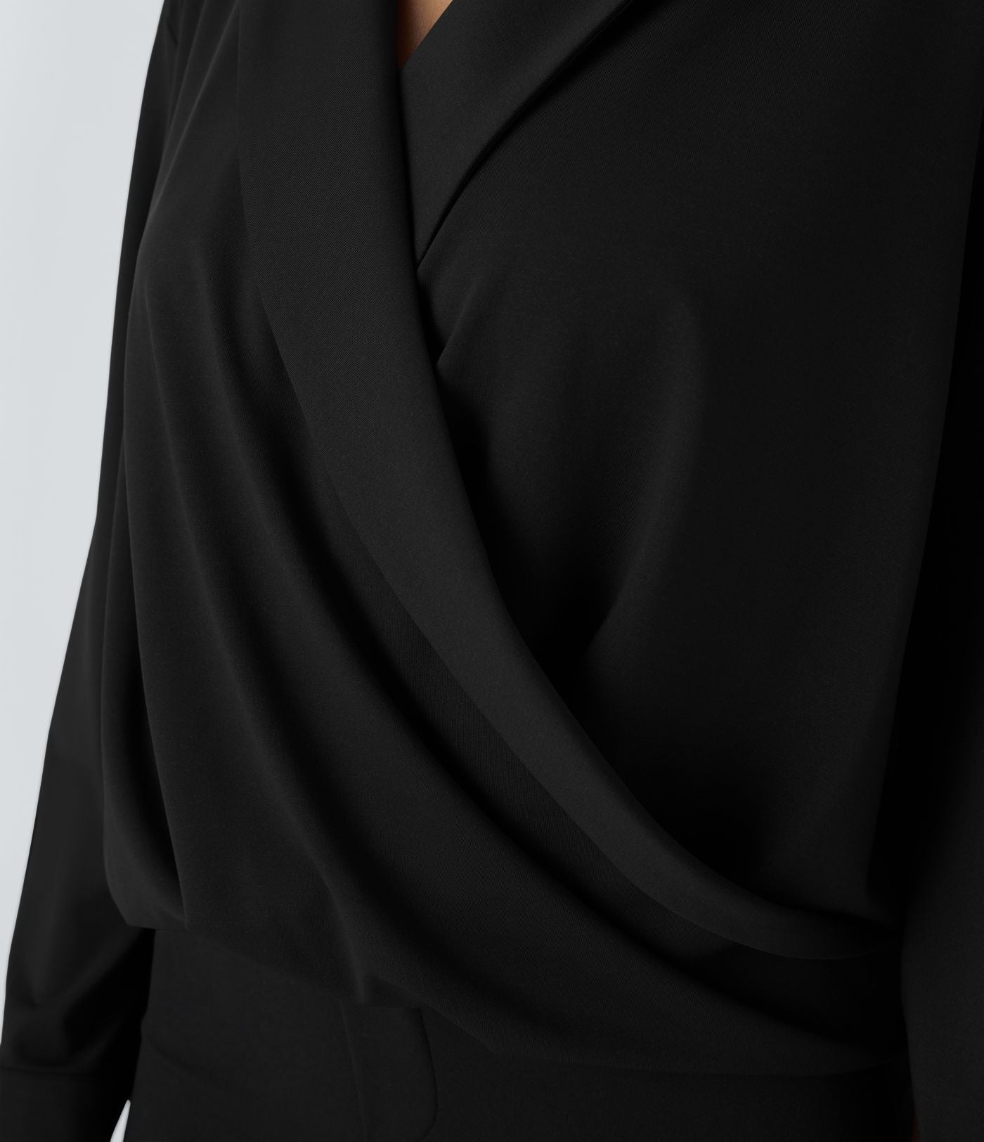 Chemise de travail à col cranté, coupe croisée et manches longues