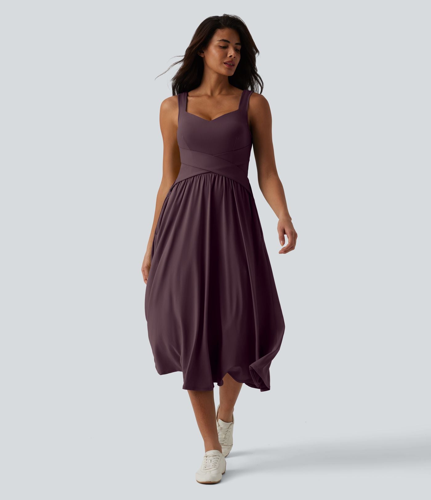 Robe midi fluide sans manches dos croisé, avec brassière intégrée (Bonnets E-G) et poches