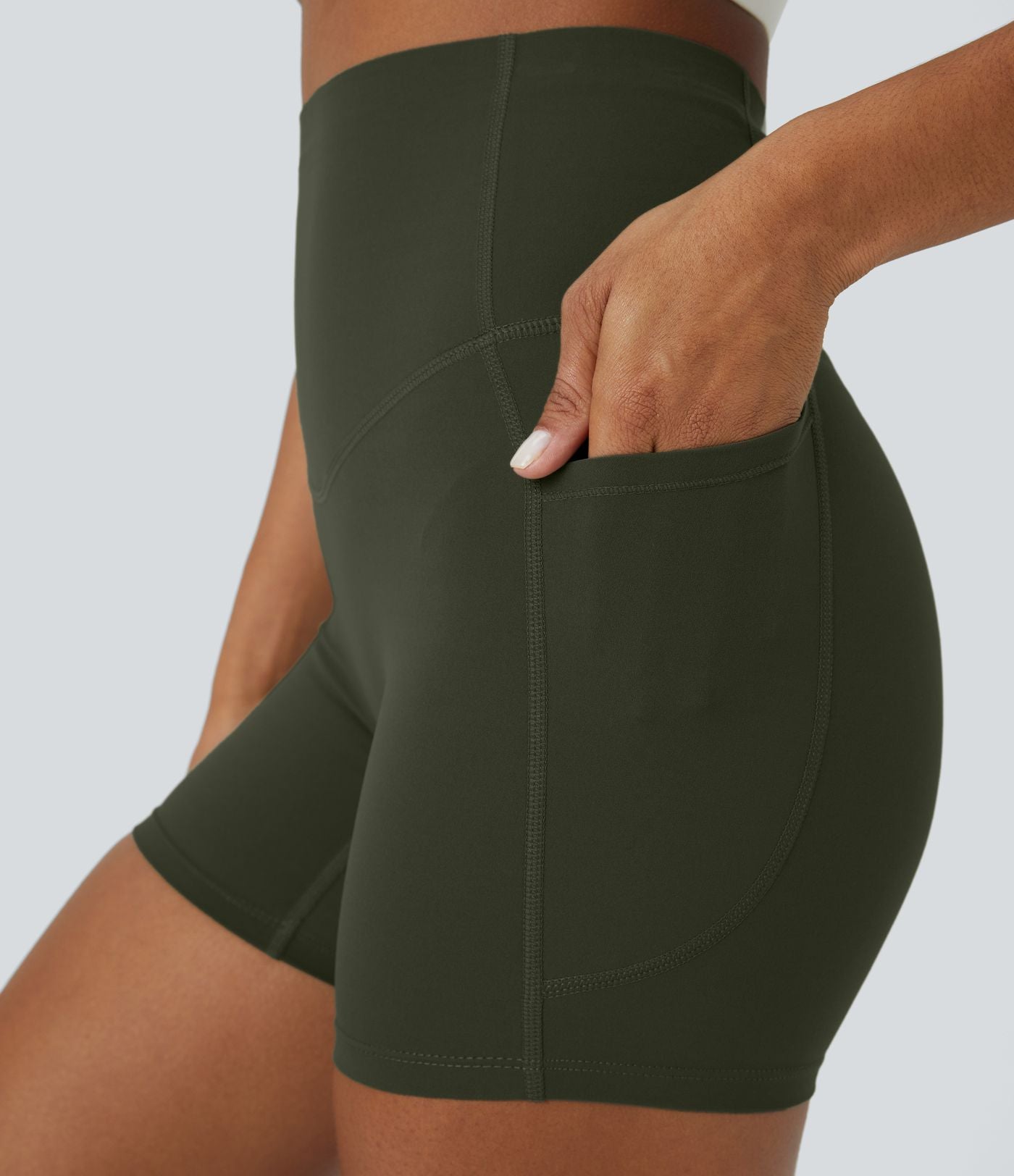 Short cycliste d'entraînement gainant taille haute UltraSculpt™ SoCinched à poches latérales 12,5 cm