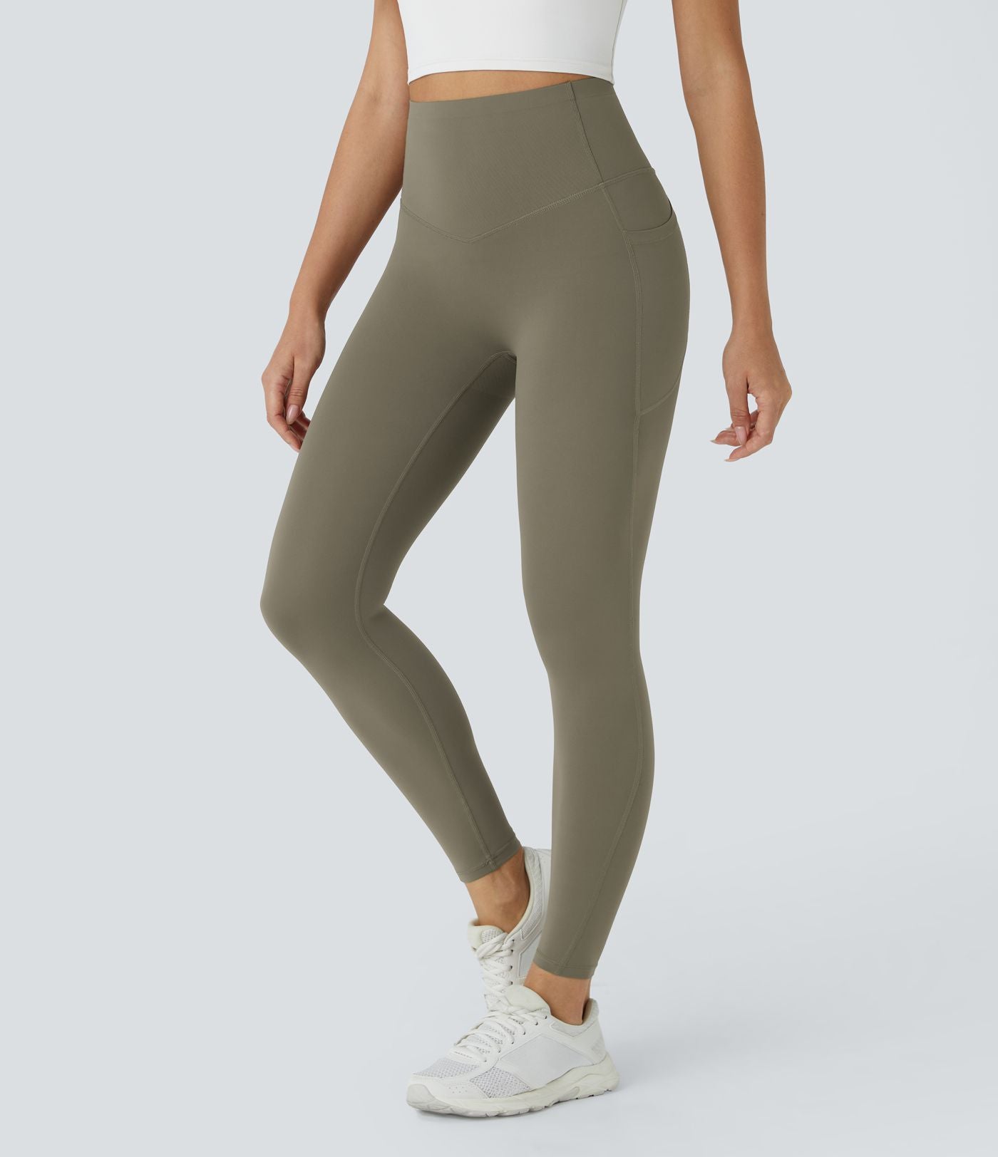 Legging d'entraînement gainant galbant taille haute avec poches Halara UltraSculpt™