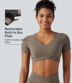 Crop top col V manches courtes Halara UltraSculpt™, base croisée et coussinets amovibles