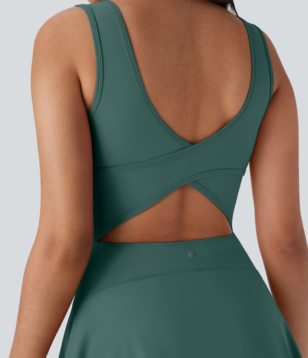Softlyzero™ Airy Robe Sport de danse courte 2-en-1 avec dos nu croisé, encolure en U et poches latérales