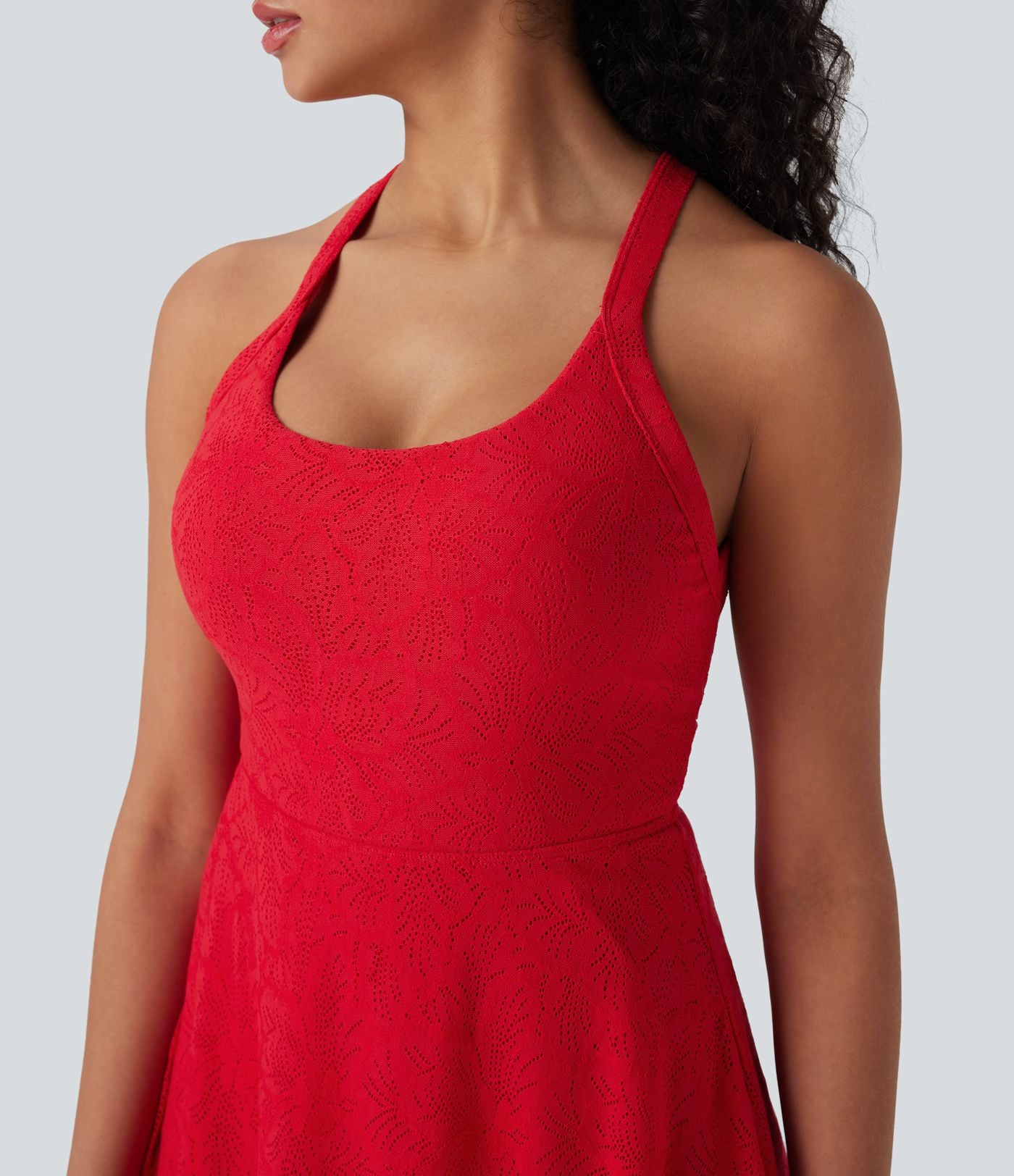 Robe-short 2-en-1 mini de danse active avec dos nu, détail torsadé, dentelle et poches-Easy Peasy
