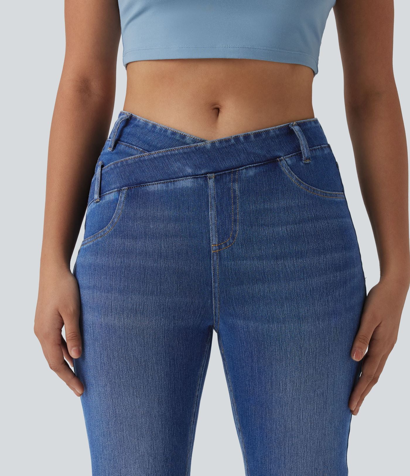 Halara Flex™ Jean 7/8 slim asymétrique taille haute croisée avec poches
