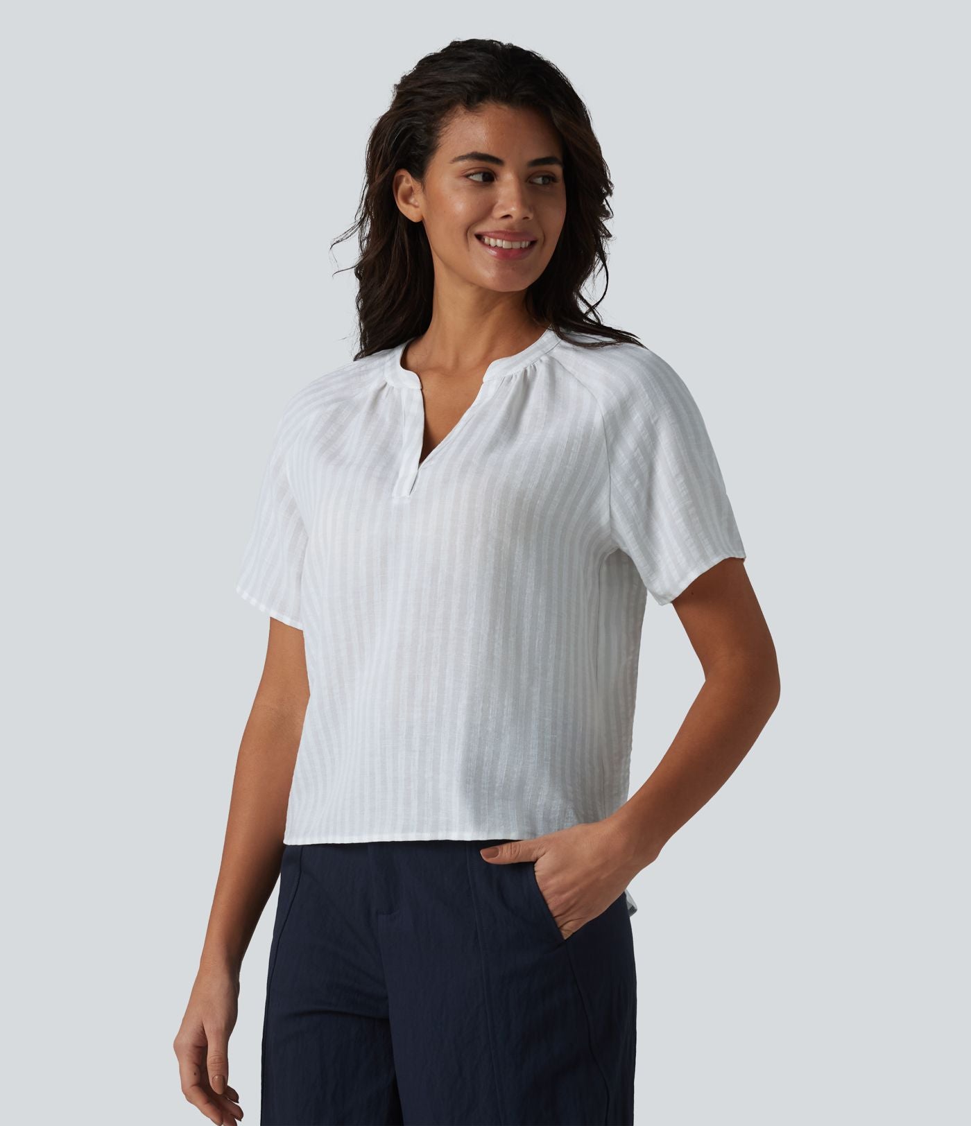 Blouse col V manches courtes à rayures aspect lin