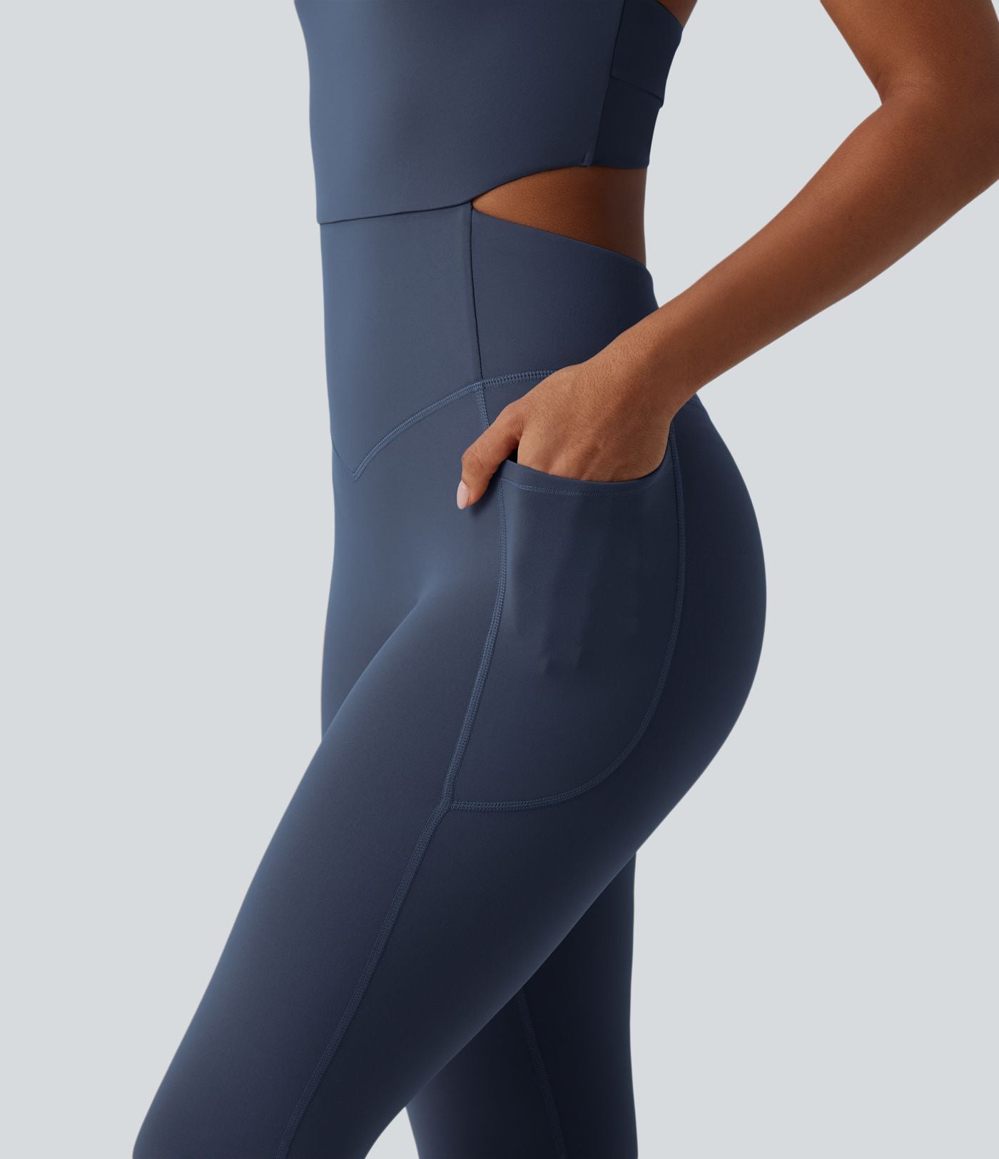 Combinaison bootcut d'entraînement gainante Halara UltraSculpt™ avec poches - Édition Easy Peasy