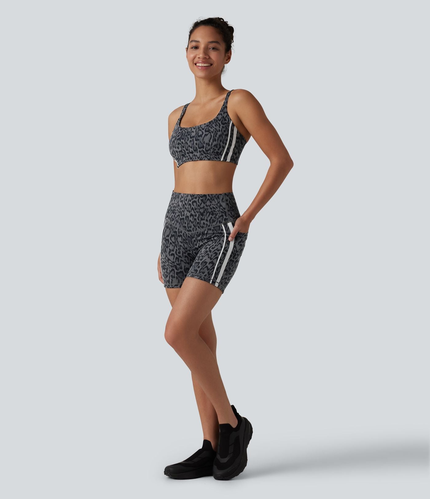 Halara UltraSculpt™ Cycliste de sport ventre plat taille haute à imprimé léopard et rayures colorblock 12,5 cm avec poches