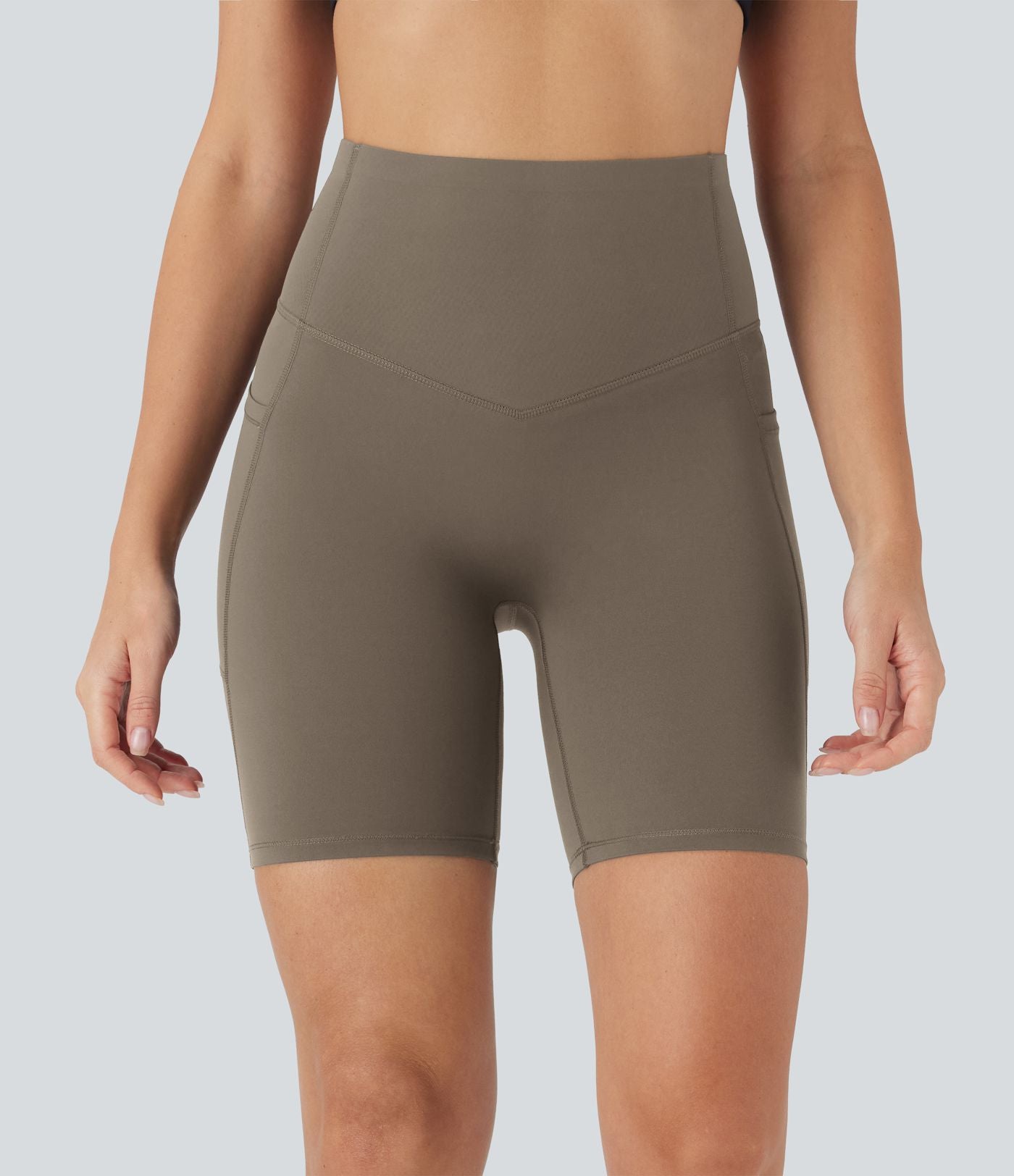 Short cycliste 17,5 cm d'entraînement gainant galbant taille haute avec poches Halara UltraSculpt™