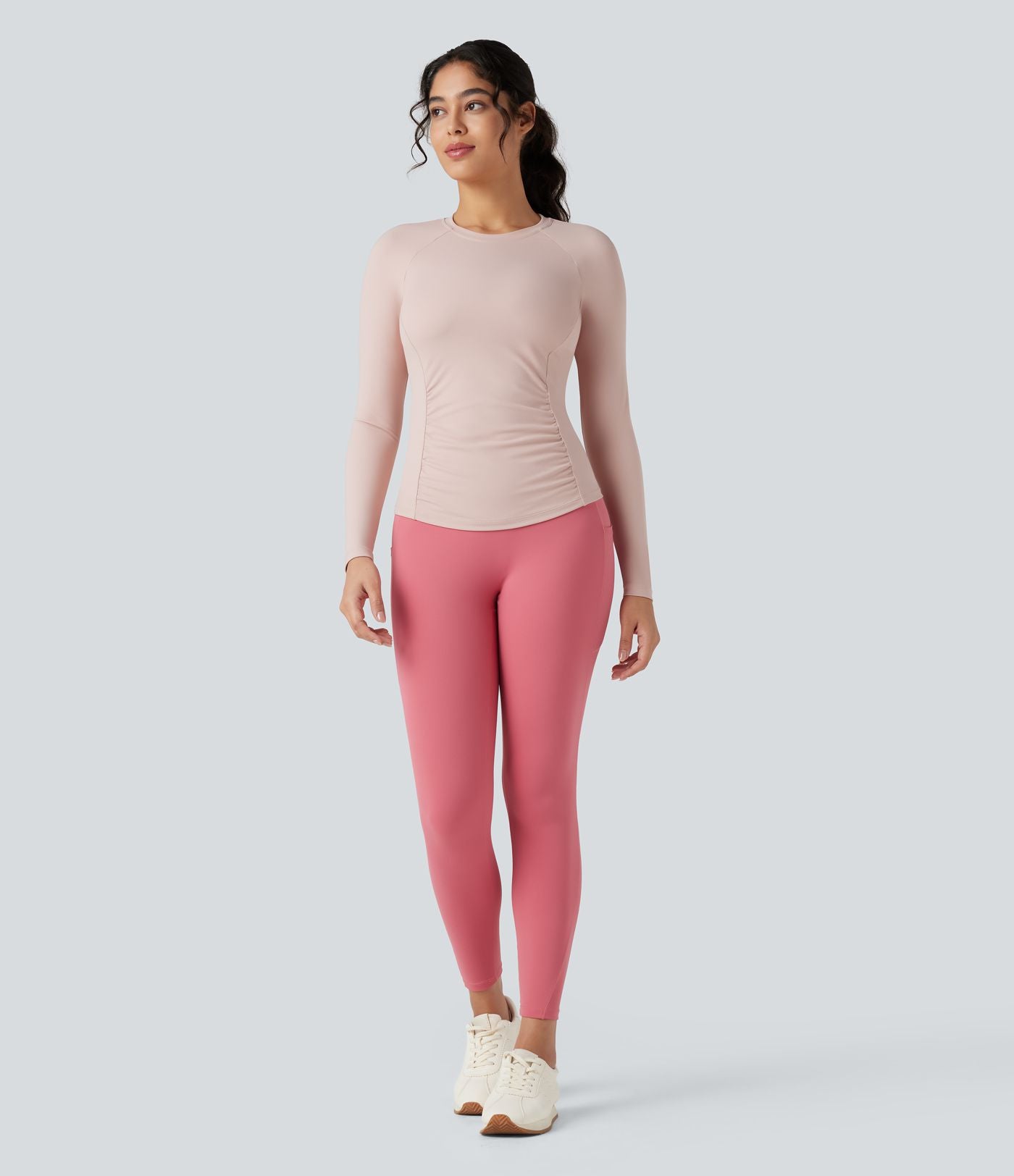 Top de sport yoga ajusté col rond manches longues raglan