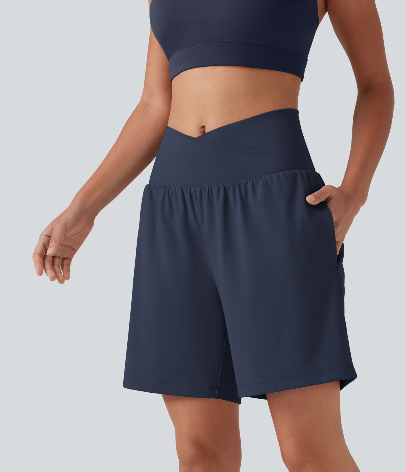 Short de yoga SoftlyZero™ Airy 2-en-1, taille haute, croisé, à effet frais InstantCool, 17,5 cm, avec poches