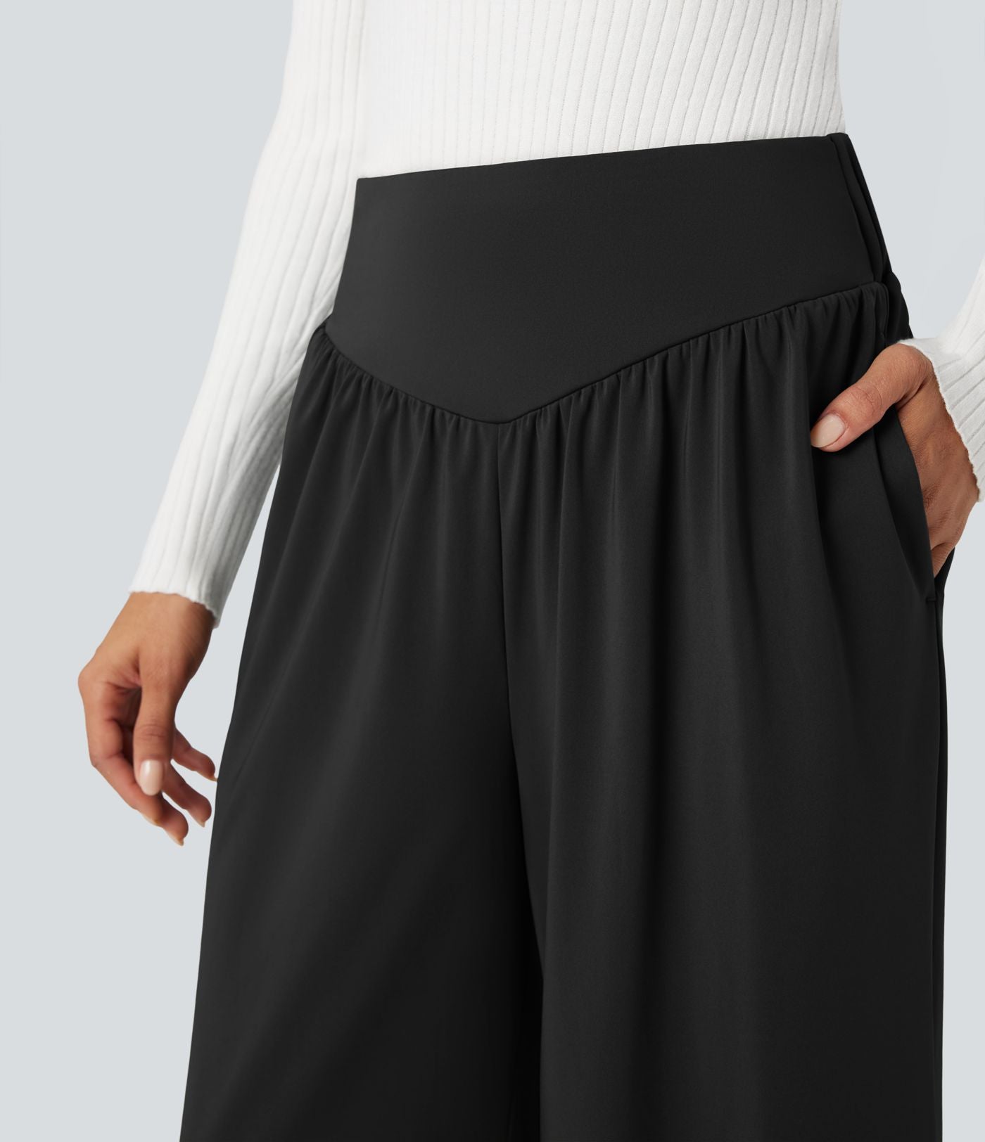 Legging corsaire d'entraînement gainant galbant taille haute avec poches Halara UltraSculpt™
