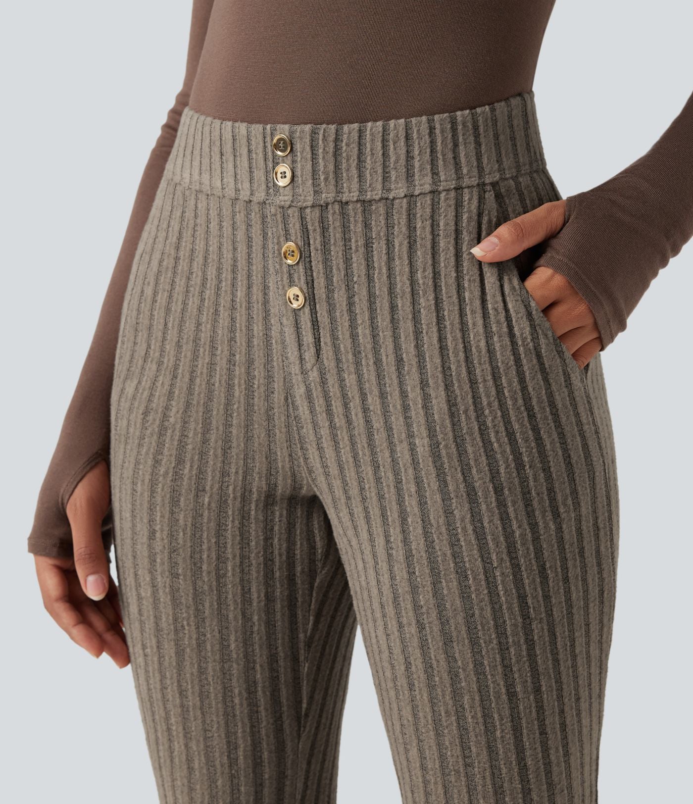 Pantalon évasé côtelé taille mi-haute boutonnage ourlet fendu avec poches