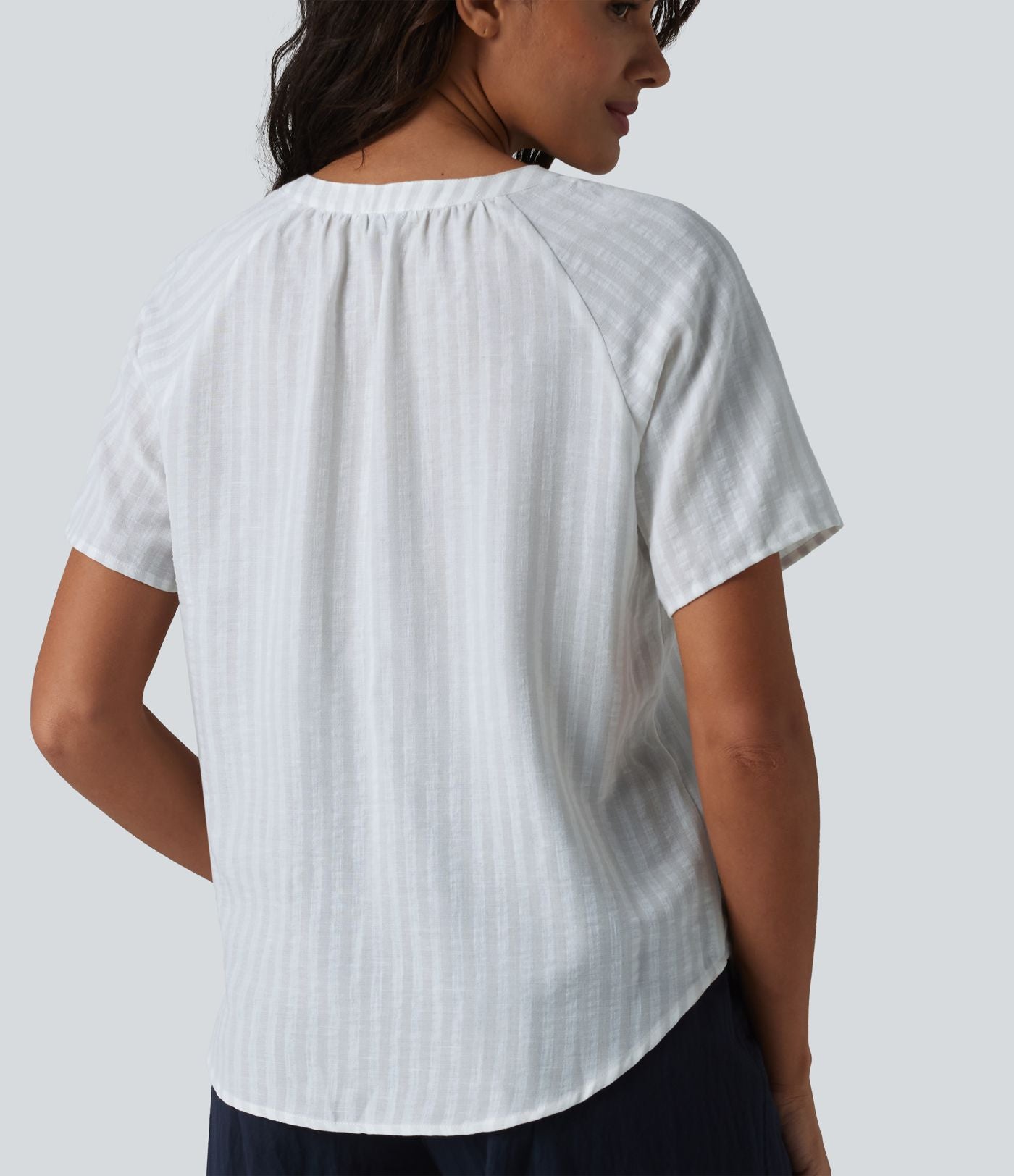 Blouse col V manches courtes à rayures aspect lin