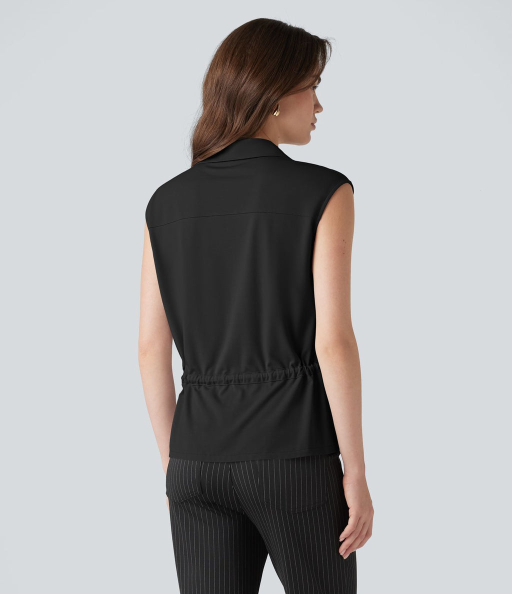 Chemise tailleur sans manches col V avec braguette boutonnée et cordon