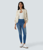 Blouson décontracté à col montant, manches retroussables, poches à rabat, cordon de serrage intérieur et fermeture éclair