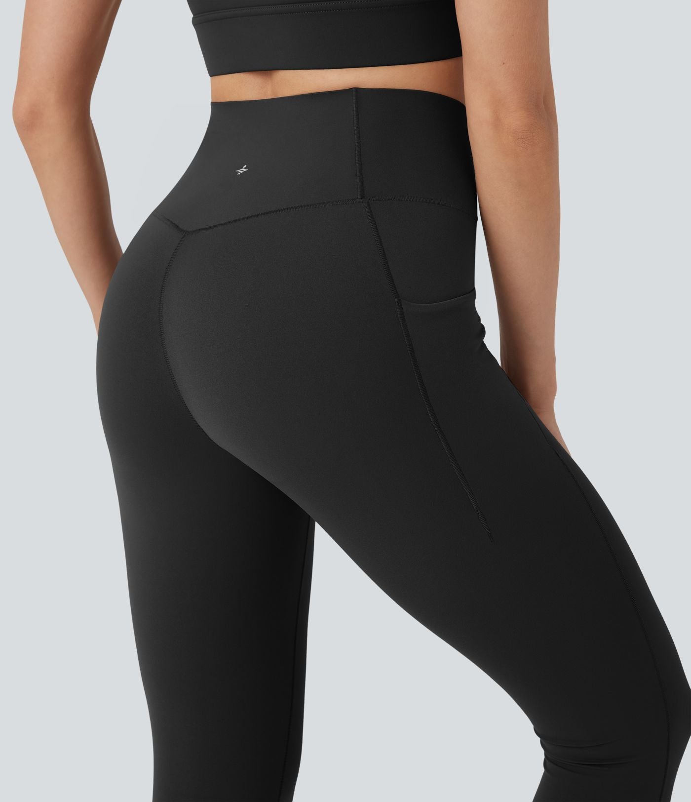 Legging 7/8 d'entraînement gainant taille haute croisé avec poches Halara UltraSculpt™