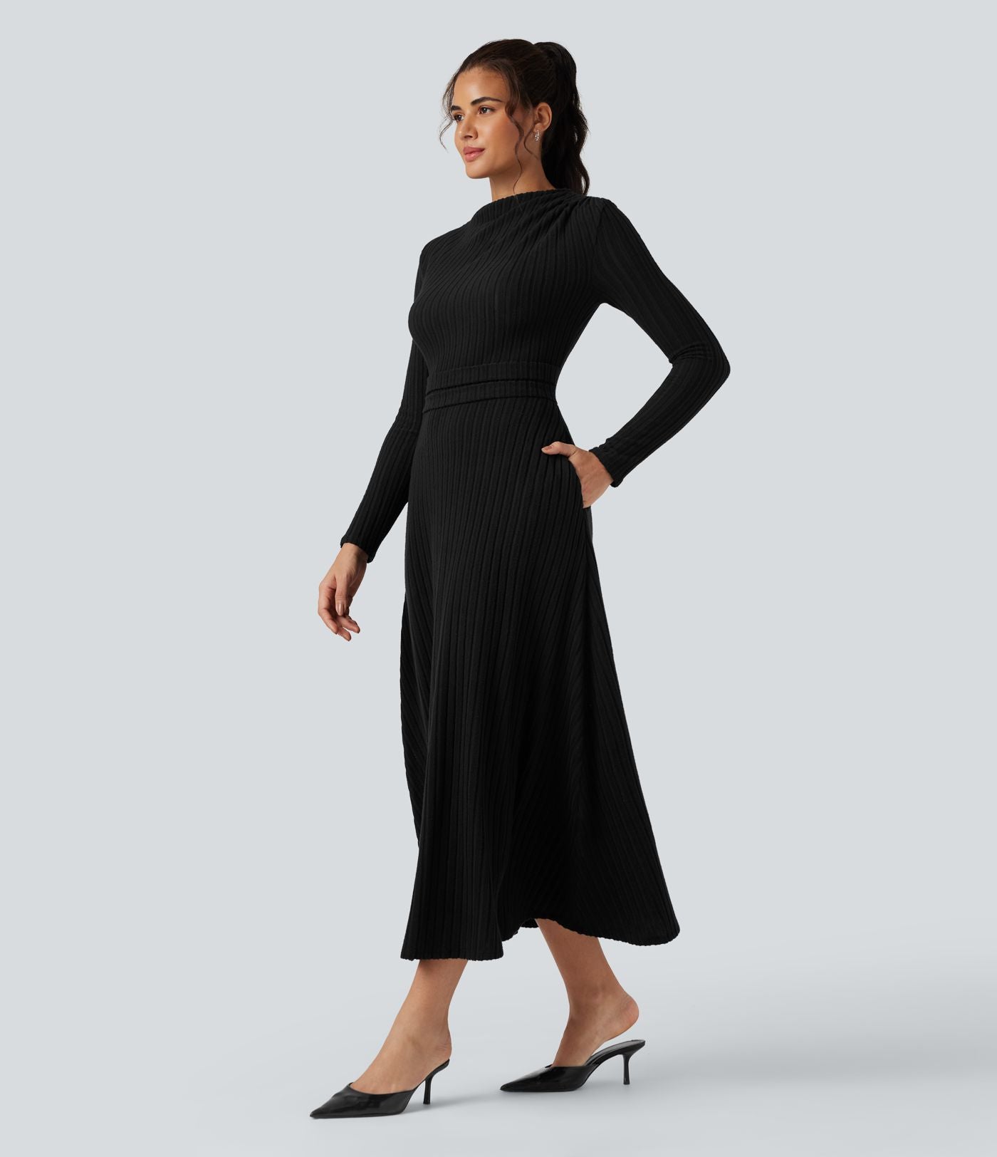 Robe mi-longue côtelée manches longues avec poches