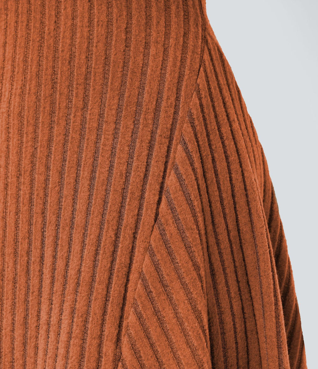 Robe de courte décontractée en maille côtelée à col montant et manches longues