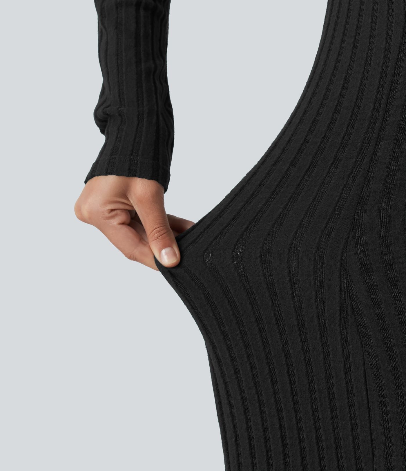Robe midi fluide en maille côtelée à col Henley et manches longues