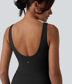 Robe de yoga courte 2-en-1 SoftlyZero™ Plush col V avec brassière intégrée, liens latéraux et poches – Édition Easy Peasy