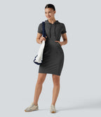 Robe mini moulante OneForm Seamless Flow à capuche avec cordon de serrage, manches courtes et poche