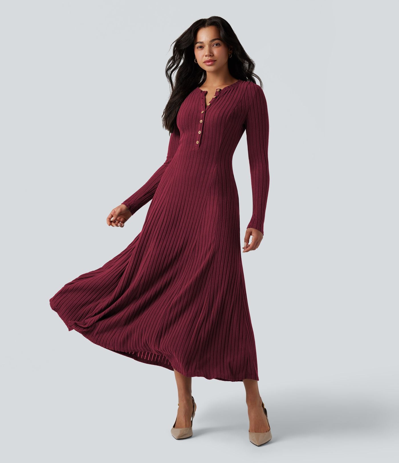 Robe longue fluide maille côtelée col henley manches longues