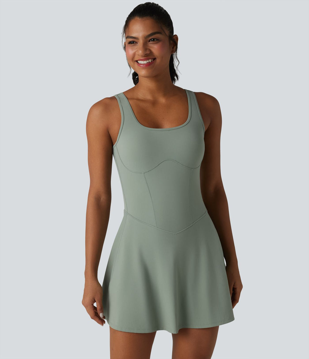 Robe de sport mini sans manches col U 2 en 1 avec soutien-gorge intégré et poches - Easy Peasy
