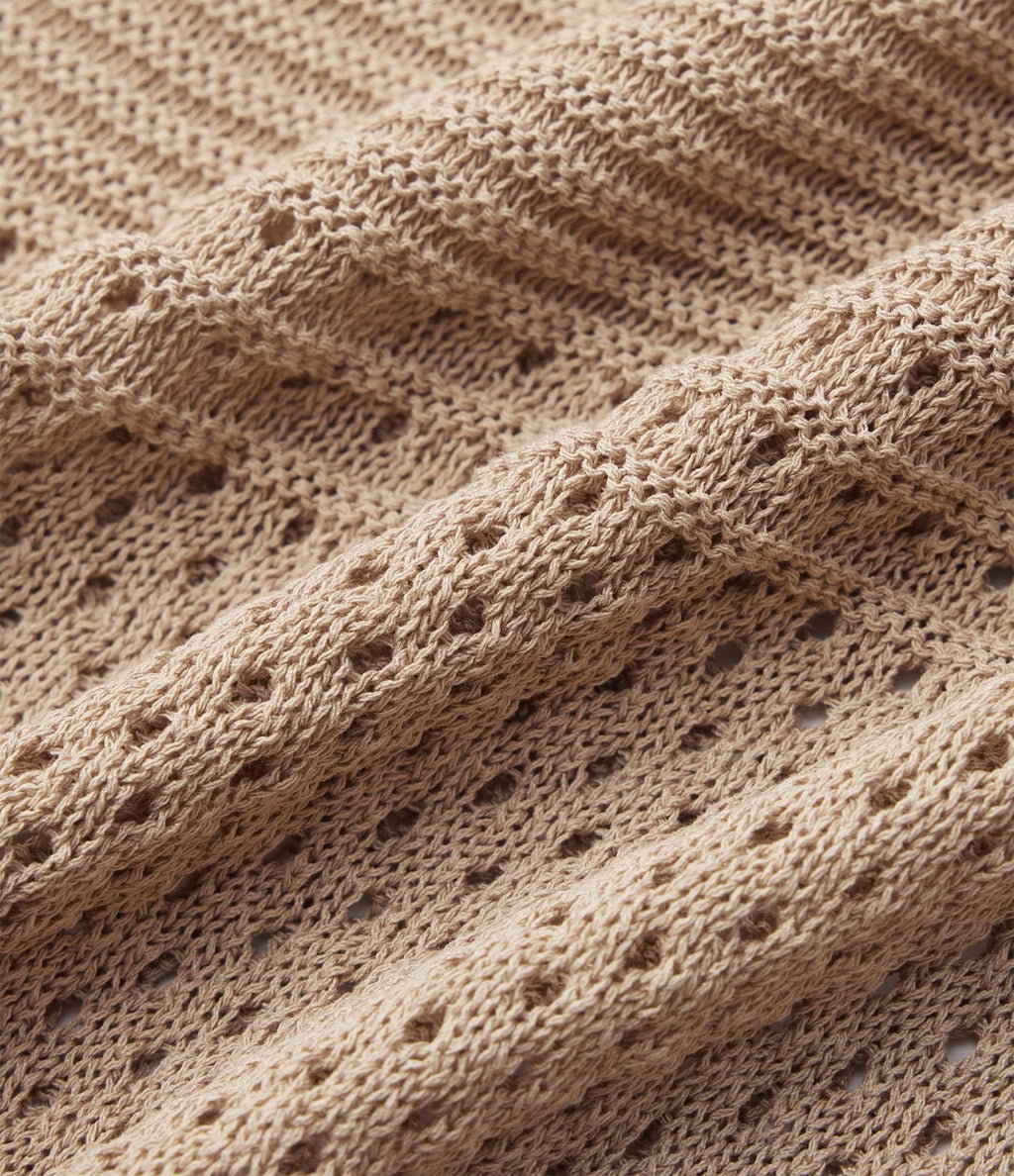 Pull resort col V manches chauve-souris courtes crochet