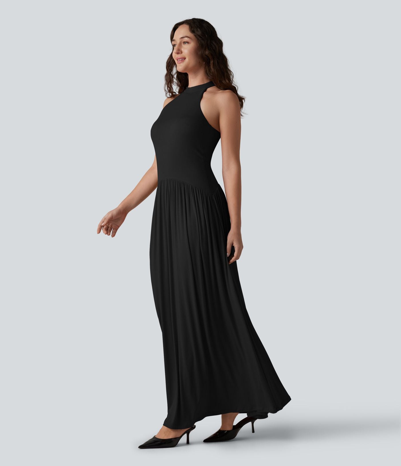Robe longue côtelée à dos nageur, brassière intégrée et poches